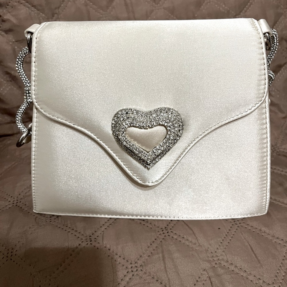 Brand New Small Romantic Heart Center Shoulder Ba… - image 3